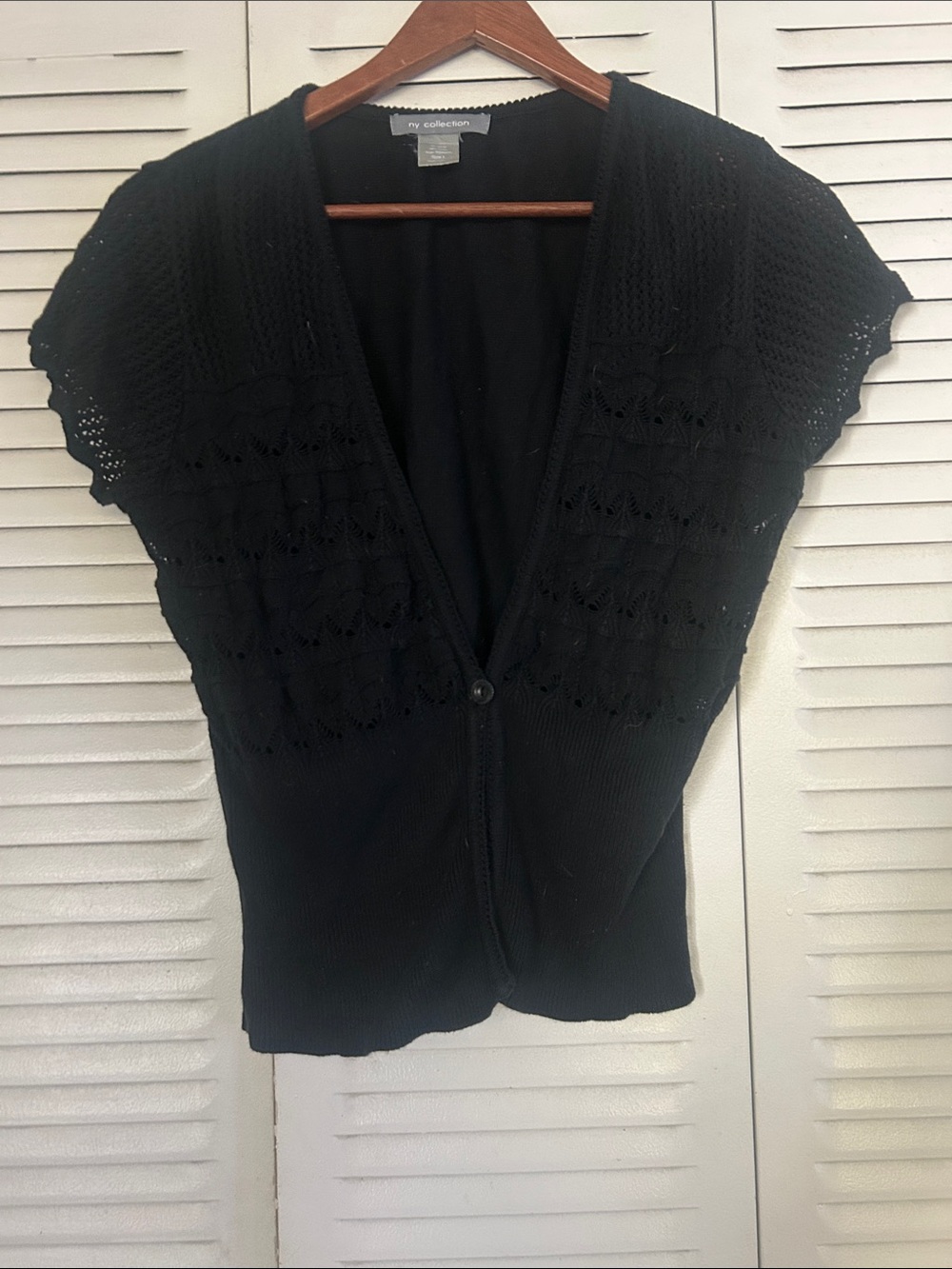 NY Collection Black Short-Sleeve Knit Cardigan